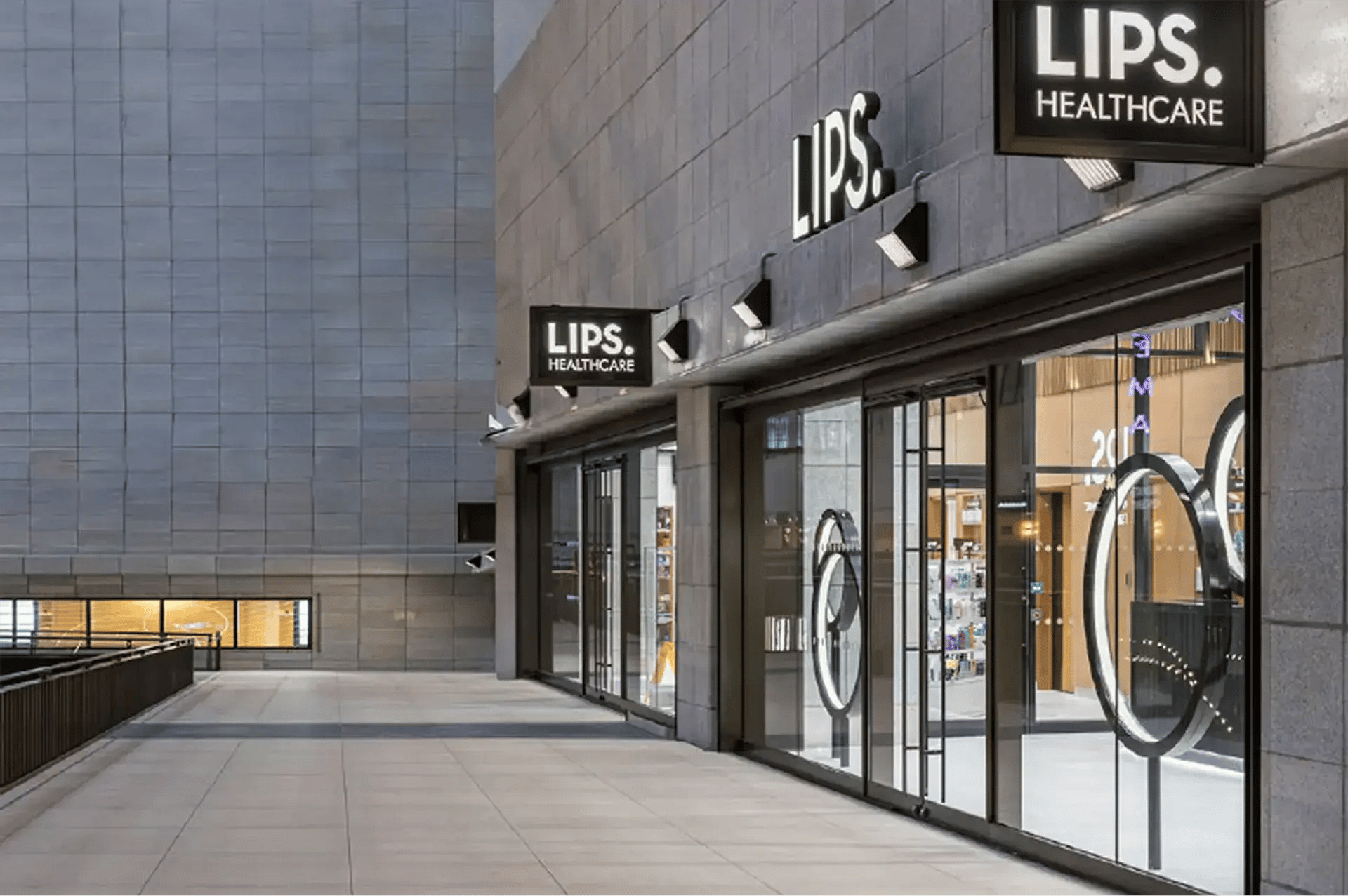 Lips_Healthcare_Battersea_Power_Station